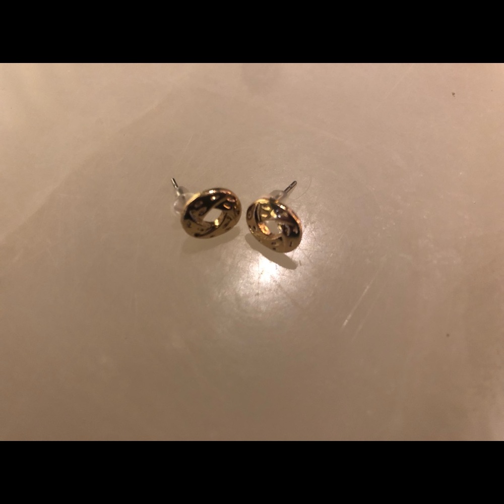 🥰GOLD TWIST EARRINGS